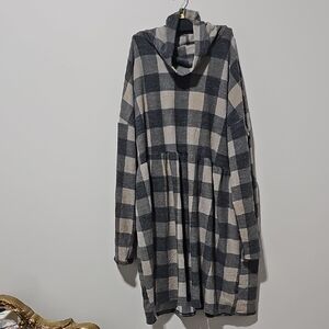Cozy Plaid Long Sleeve Mock Neck Dress in Gray & Cream